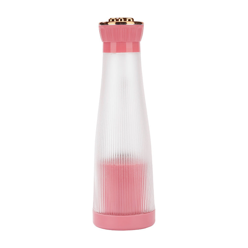 Portable juicer blender with fruit