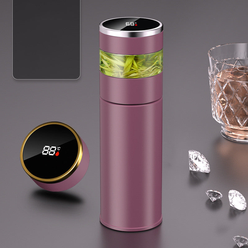 Smart tea mug LED temperature display close up